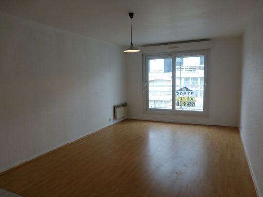 Location Appartement 1 pièce 28m² PONTAULT COMBAULT 77340 - Photo 1