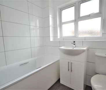 3 bedroom detached house to rent - Photo 5
