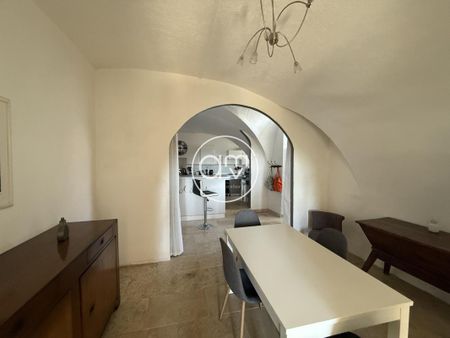 Location Maison 4 pièces 141m² LA LONDE LES MAURES 83250 - Photo 3