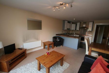 2 bedroom apartment to rent - Photo 3