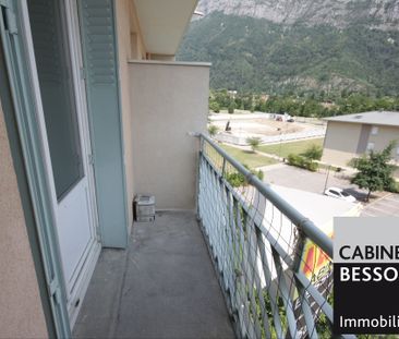 Location Appartement 3 pièces 53m² ST EGREVE 38120 - Photo 6