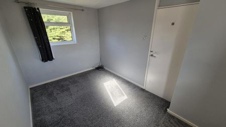 3 bedroom detached house to rent - Photo 3