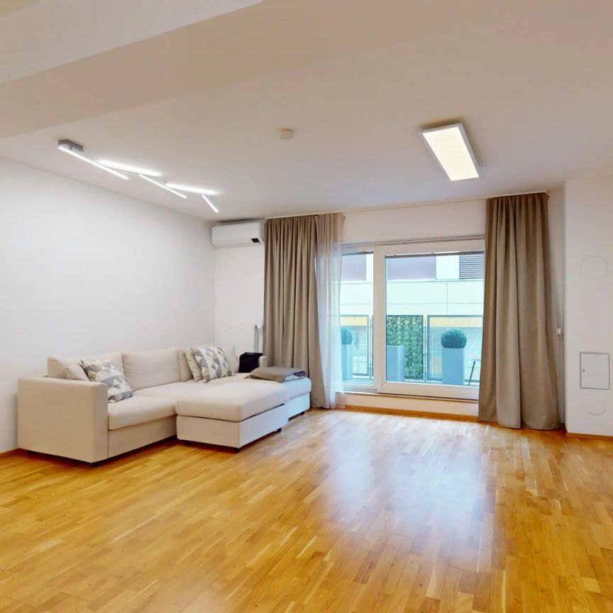 Moderne 3-Zimmer-Wohnung mit Loggia in Hetzendorf - Photo 1