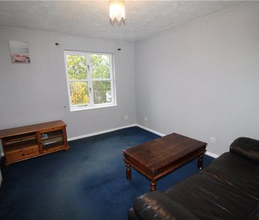 Rosamund Close, South Croydon, Surrey, CR2 7EW - Photo 2