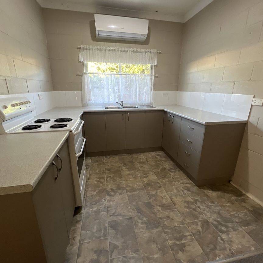 Tidy 2Bed Unit - Photo 1