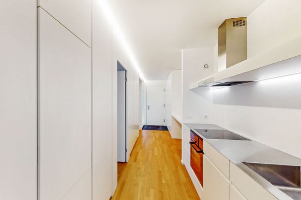 Looking for a brilliant attic apartment? - Photo 1