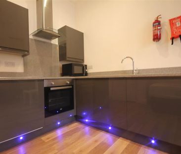 Studio to rent - Photo 6