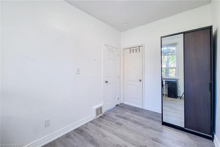 For Lease - 26 BARTON Street Unit# 1, Hamilton, Ontario - Photo 2