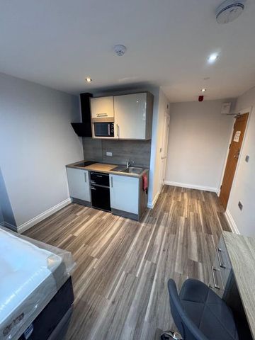 Property to rent - Photo 5