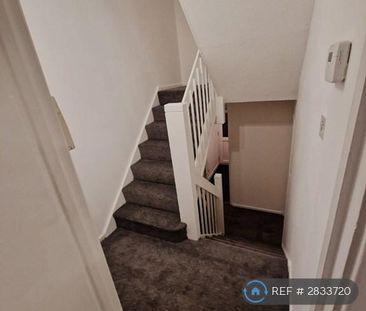 3 bedroom terraced house to rent - Photo 6