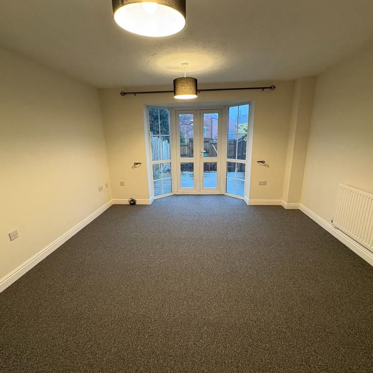 3 bedroom terraced house to rent - Photo 1