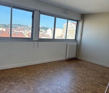 Location Appartement 1 pièce 39m² LYON 7ème - Photo 1