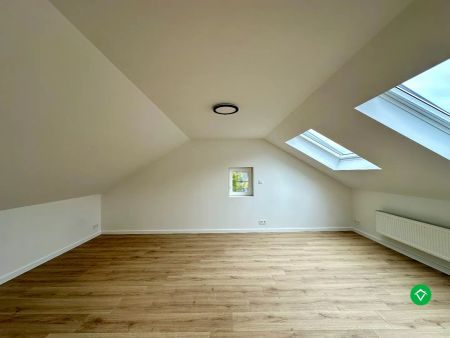 Instapklare gezinswoning met zonnige tuin, drie slaapkamers en garage te Sint-Andries - Photo 5