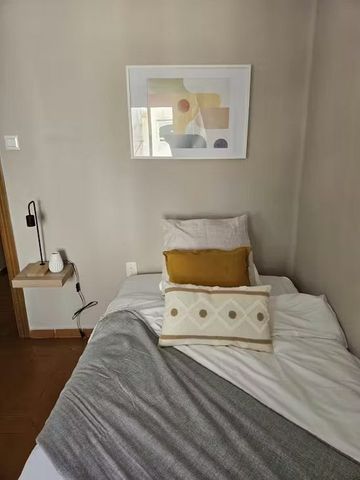 Carrer de Jaca, Valencia, Valencian Community 46010 - Photo 2