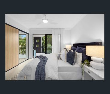 Luxe Apartment with large floorplan and extra large wrap-around bal... - Photo 2