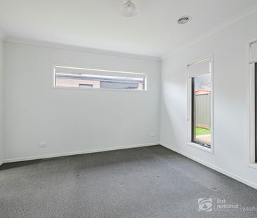 4 Bedroom Beauty - Photo 2