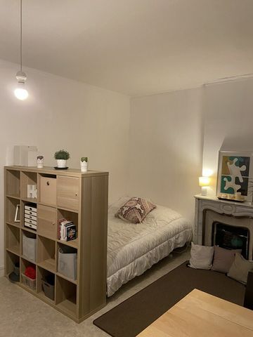 Location Appartement 1 pièce 32m² BORDEAUX 33000 - Photo 3