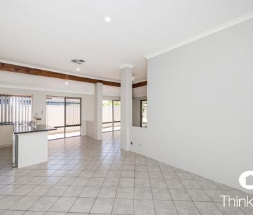 Well Maintained modern home - Photo 3