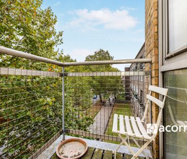 Flat to rent - Jamaica Road, London, SE16 - Photo 2