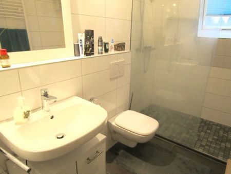 Sehr gepflegte 2 ZKB-Wohnung mit großem Balkon in Ludwigshafen. - Foto 5