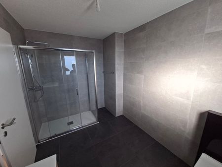 Appartement 4,5 pièces dans un immeuble neuf à deux pas de la gare - Foto 2