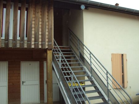 Location Appartement 1 pièce 24m² MONT DE MARSAN 40000 - Photo 2