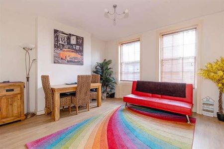 Caledonian Place, Worthing Town Centre, BN11 - Photo 3