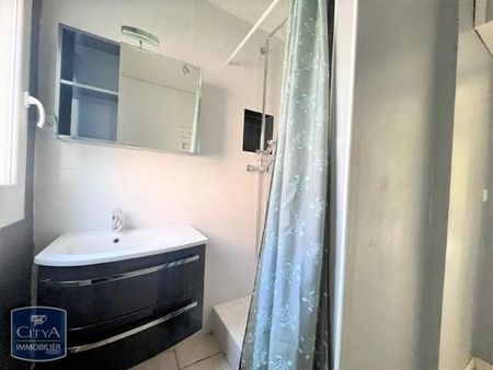 Location Appartement 3 pièces 62m² CHALON SUR SAONE 71100 - Photo 2