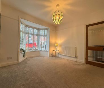 165 High Street,Eastleigh - Photo 2