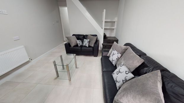 27 Gleave Road Selly Oak - Photo 1