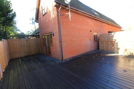 2 bedroom terraced house to rent - Photo 5