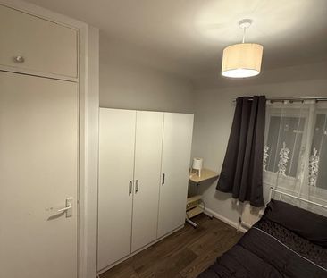 Room in a Shared House, Southglade Road, NG5 - Photo 2