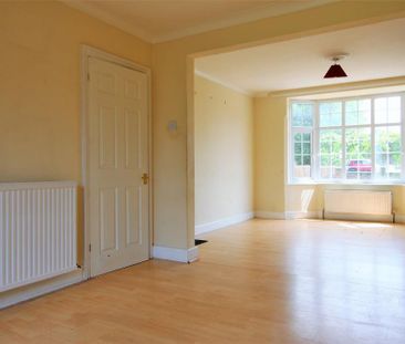 3 bedroom semi-detached house to rent - Photo 5