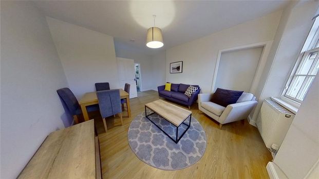 2 bedroom flat to rent - Photo 1