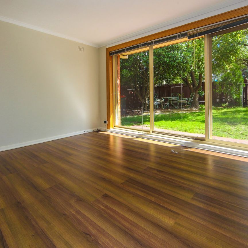 Spacious Four Bedroom Family Home in Fantastic Location - Photo 1