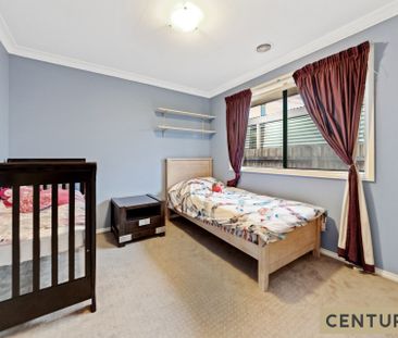 Spacious Family Home - Photo 6