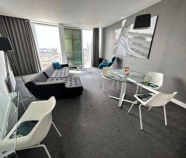 Rotunda, Birmingham, B2 - Photo 1