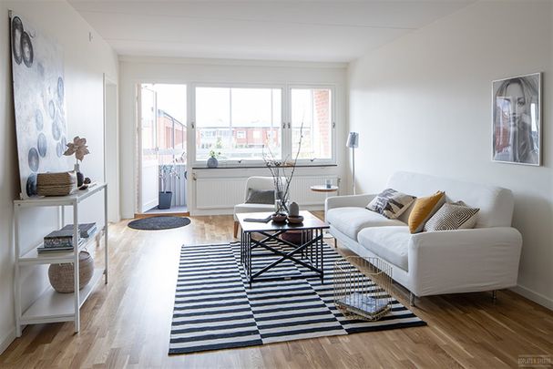 Hovslagaregatan 17 C - Foto 1