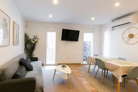 Carrer Nou de la Rambla, Barcelona, Catalonia 08004 - Photo 3