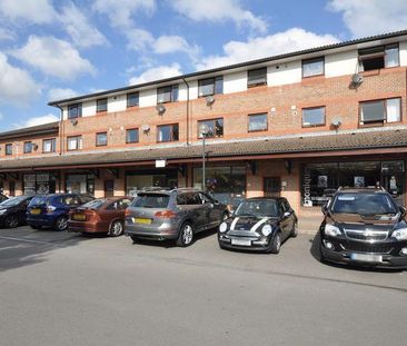 Falkners Close, Fleet - Photo 4