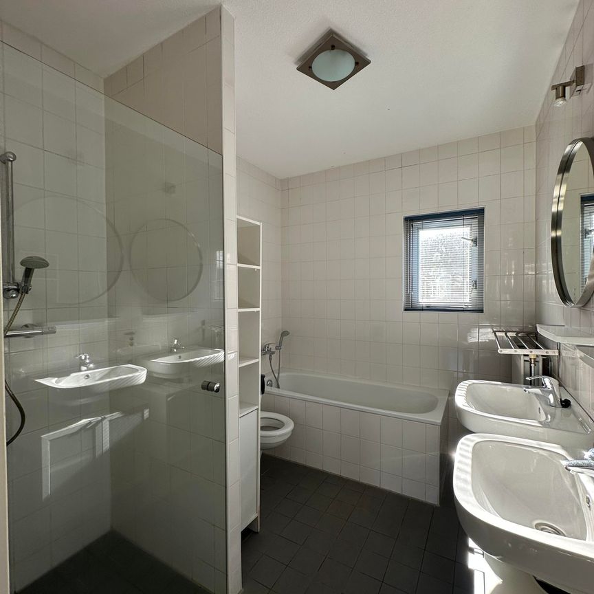 Te huur: Huis Adriaan Kluitstraat in Rotterdam - Photo 1