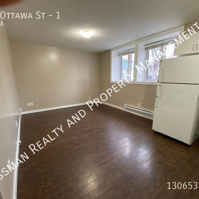 1 Bedroom Apartment located Downtown Regina - Photo 1