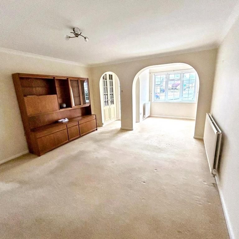 2 bedroom bungalow to rent - Photo 1