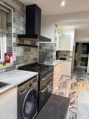 Room in a Shared House, Wetherby Road, LS17 - Photo 5