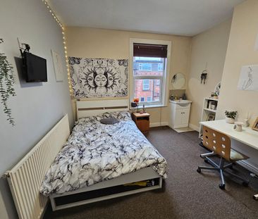 6 Bed - 12 Estcourt Terrace, Headingley, Leeds - LS6 3EX - Student - Photo 4