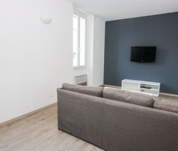 Location Appartement 1 pièce 30m² ST RAPHAEL 83700 - Photo 1