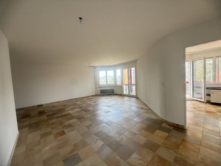 Spacieux 4.5 pièces à Villars-sur-Glâne ! - Photo 2