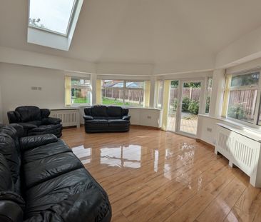 Longmore Road - Photo 2