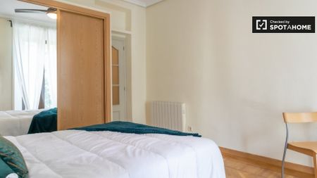 madrid, Community of Madrid 28015 - Photo 5