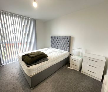 1 bedroom Flat To Rent - Photo 2